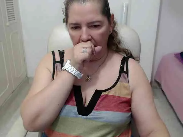 leonela-68