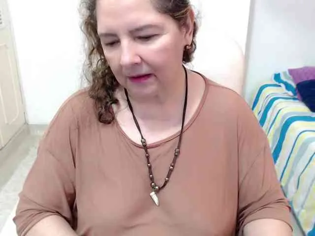 leonela-68