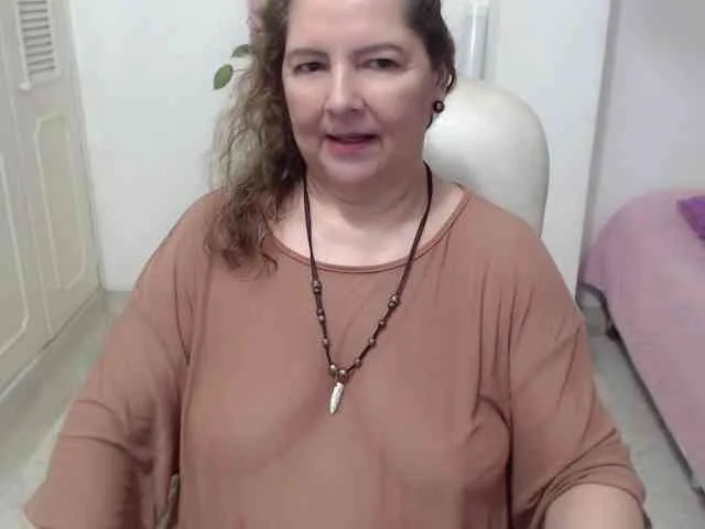 leonela-68