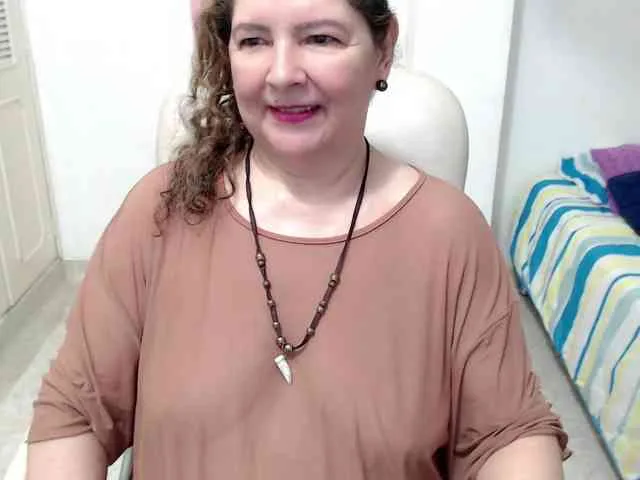 leonela-68