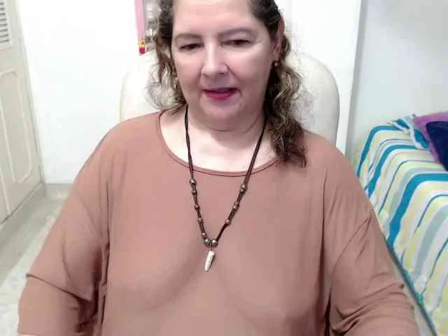 leonela-68