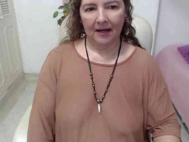 leonela-68