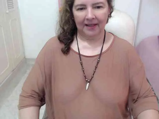 leonela-68