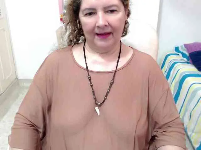 leonela-68