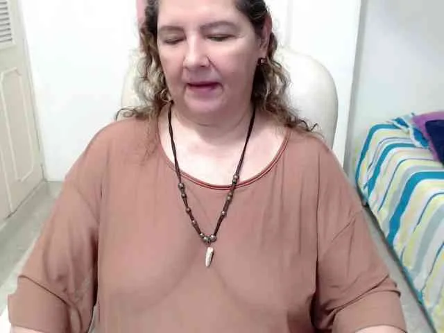 leonela-68