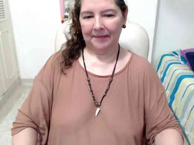 leonela-68