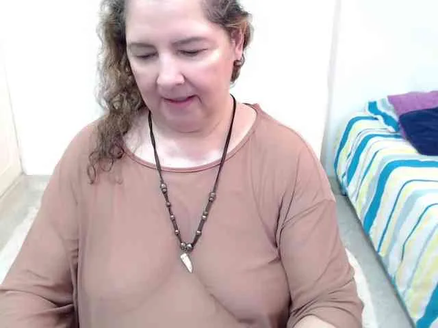 leonela-68