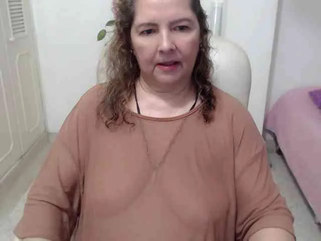 leonela-68