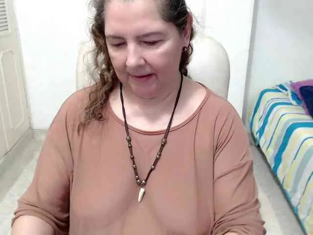 leonela-68