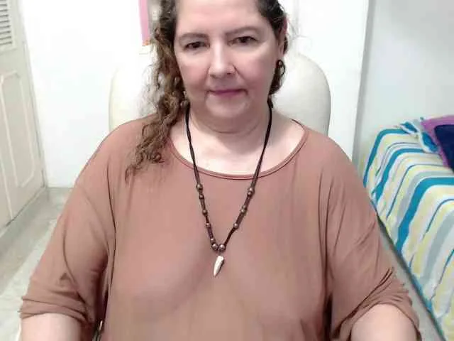 leonela-68