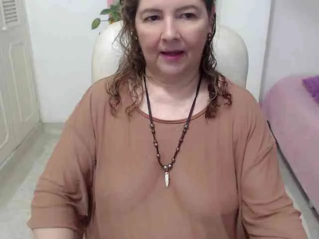 leonela-68