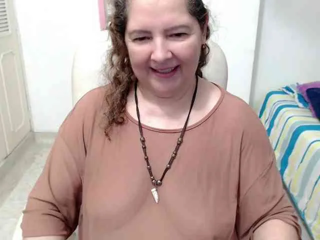 leonela-68