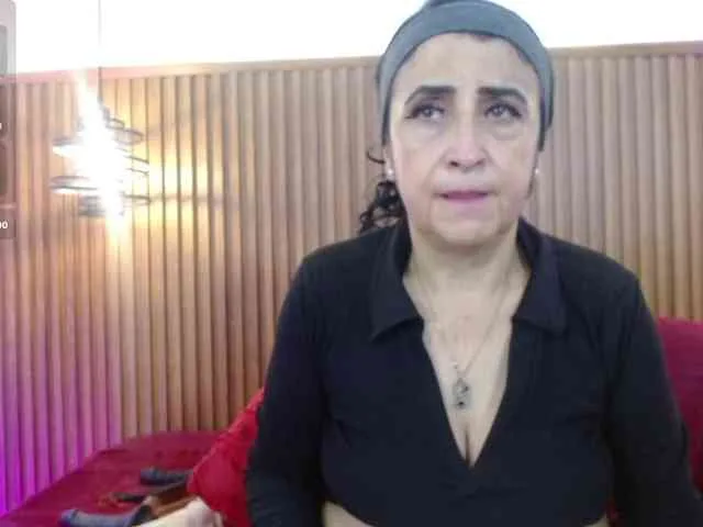 IrisyAnnita69