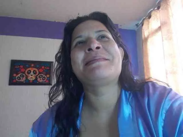 Camila-milf