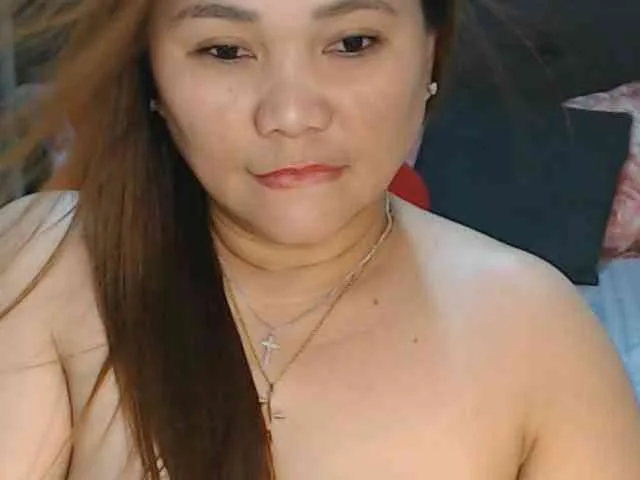 AsianHotMama143