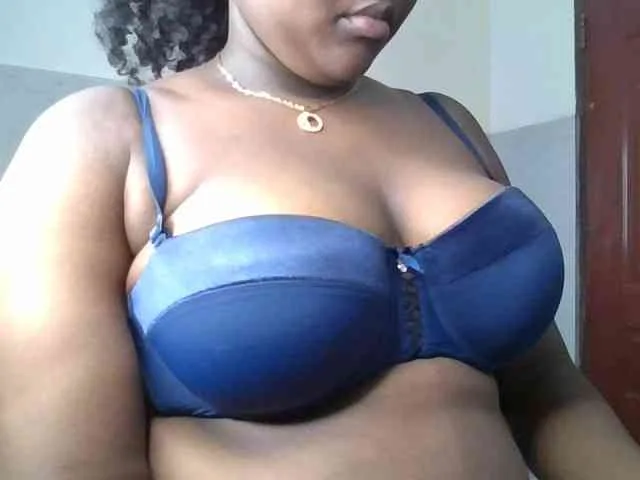 KittyKissess03