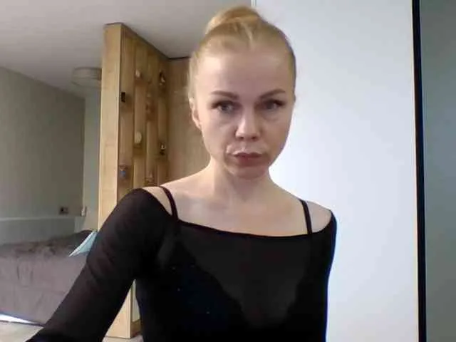 BlondaTina