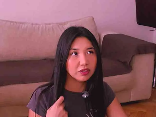 MiaBlisshere1