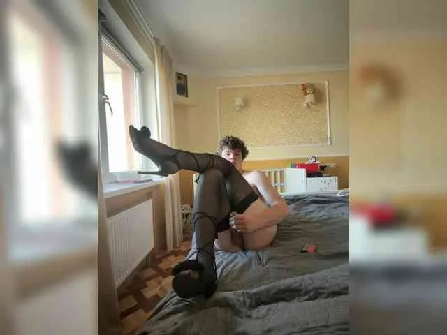 Femboyyytransiiisissy2