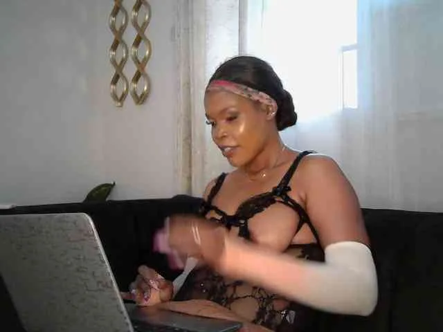QueenB2