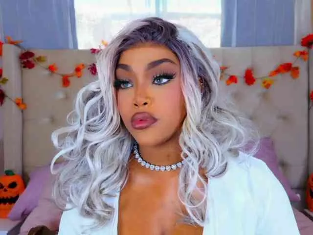 TiannahGlow