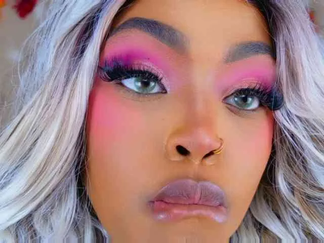 TiannahGlow