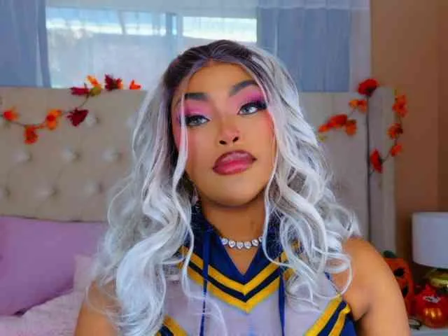 TiannahGlow