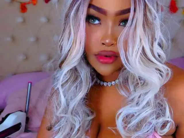 TiannahGlow