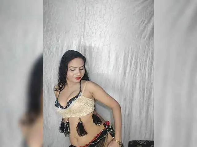 Khushi-wow