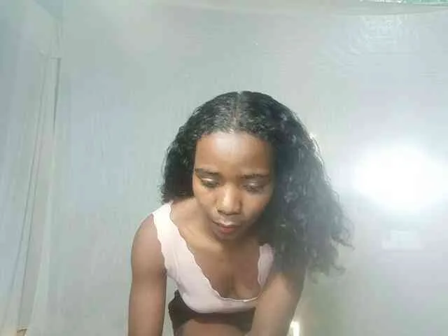 LandiQueen12