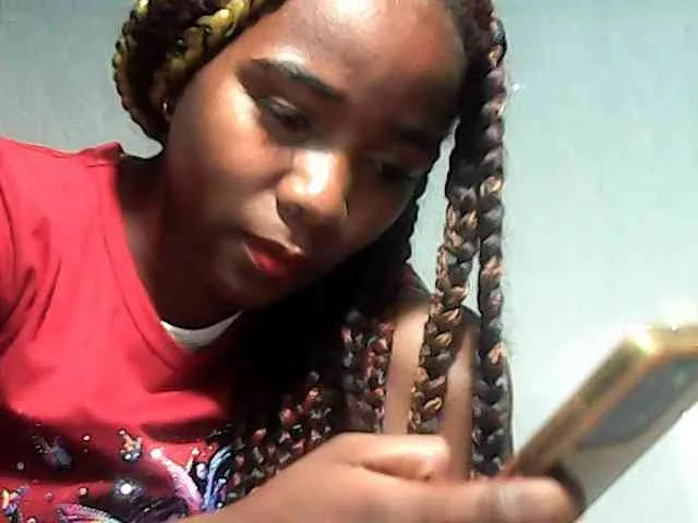 LandiQueen12