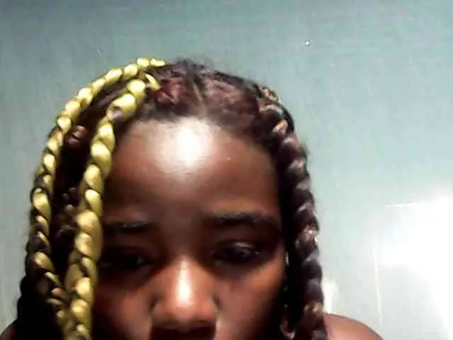 LandiQueen12