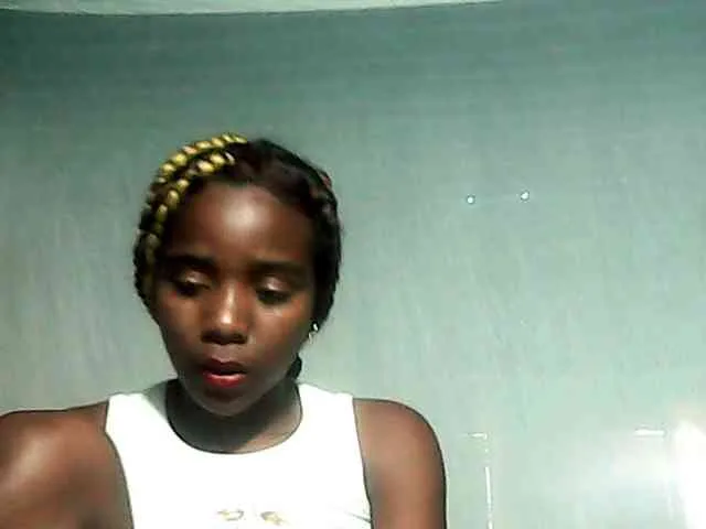 LandiQueen12