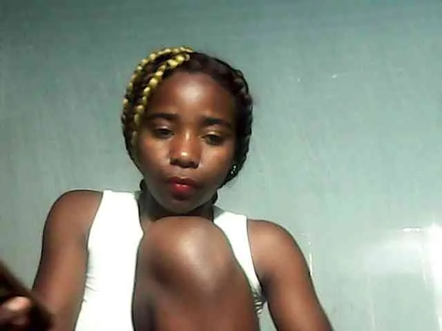 LandiQueen12