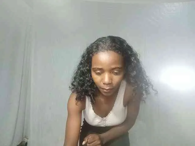 LandiQueen12