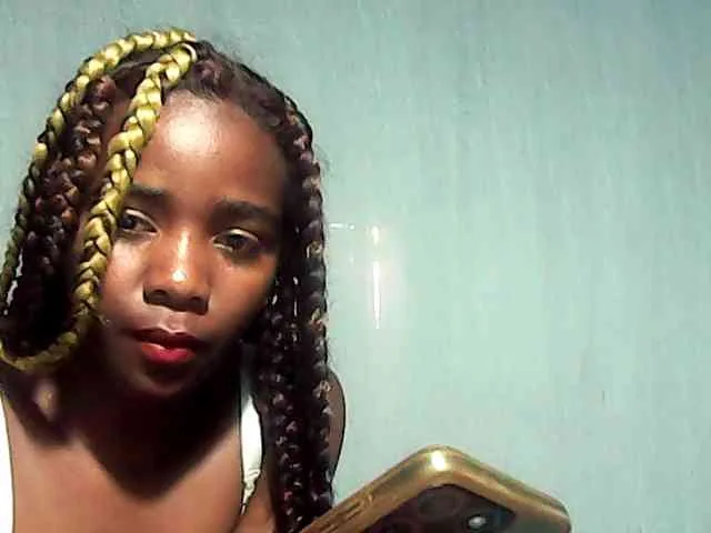 LandiQueen12