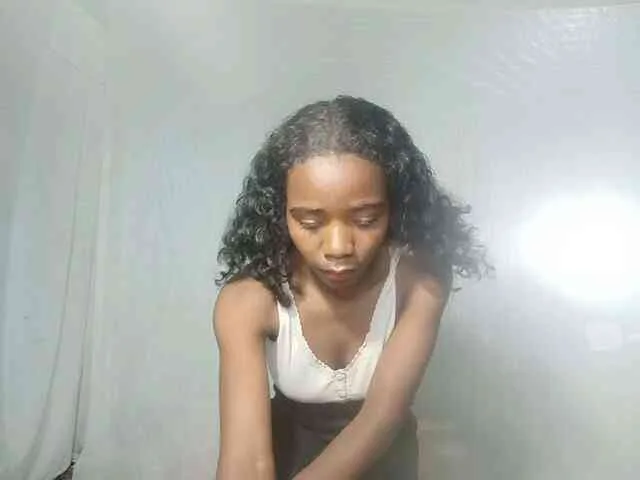 LandiQueen12
