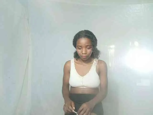 LandiQueen12