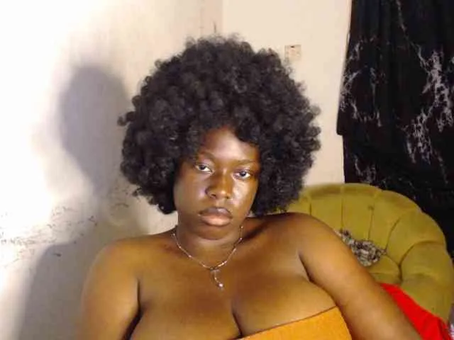 Eboni-hotboobs