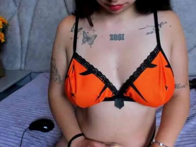SofiaPetite