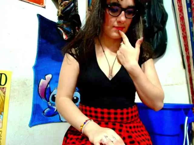 Ellaa_honey