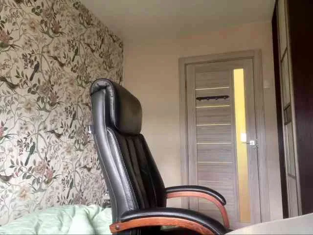 AnnaHoupt
