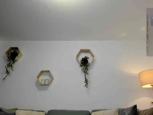 naila18