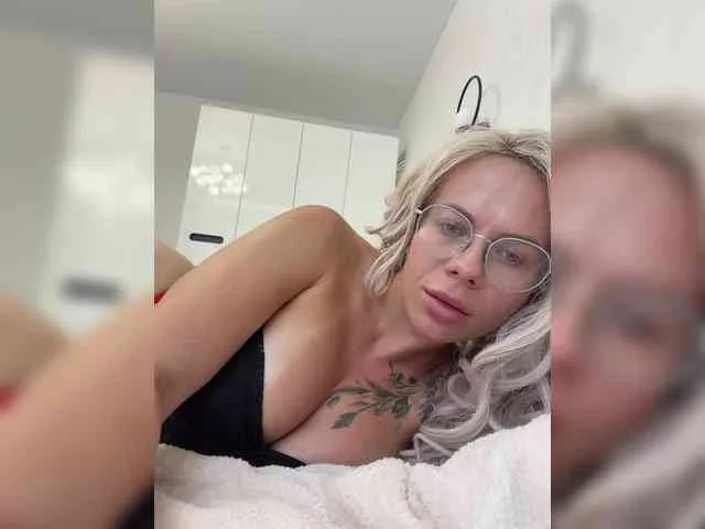 HotDesire
