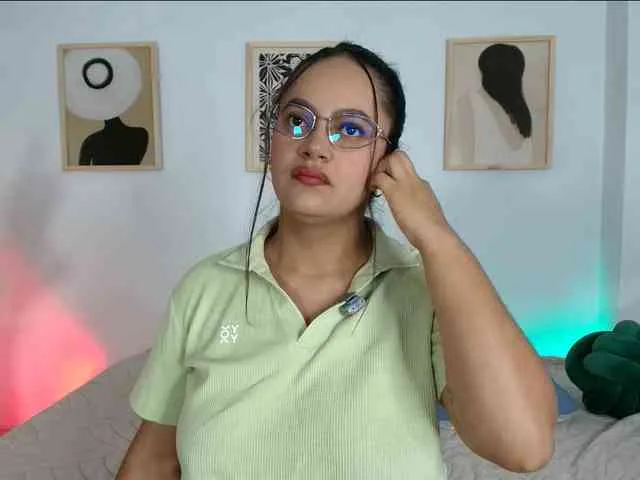 victoria-hairy