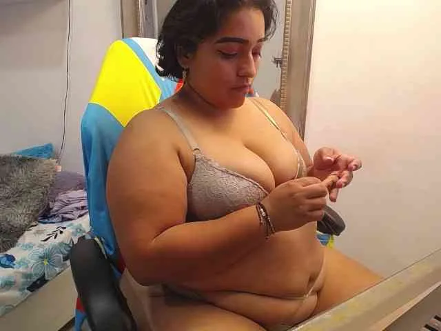 esmeralda-bigass