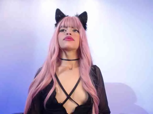 Sharlottessence