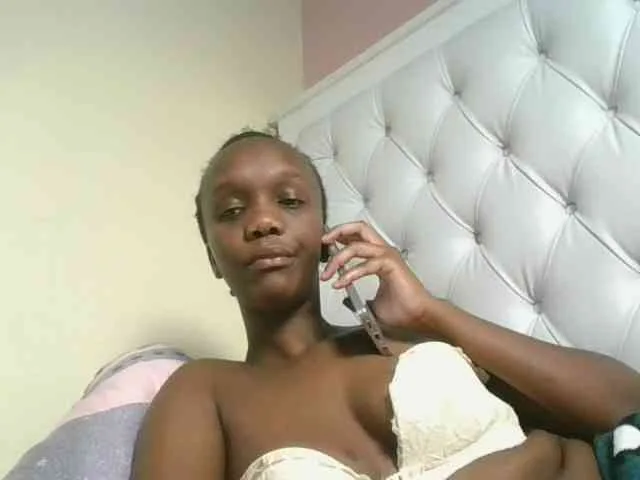 Naughtypetite1