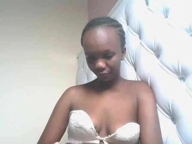 Naughtypetite1