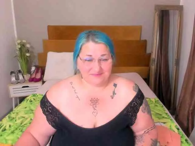 SweetBoobsM